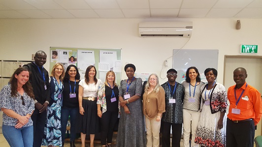 משלחת מאוגנדה בביקור בישראל כדי ללמוד על החינוך ליזמות בבתי ספר